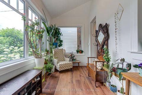 Photo 2 at 81 Fourth Street, New Toronto, Toronto