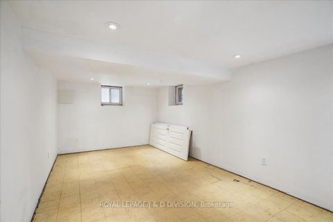Photo 20 at 51 Chicora Avenue, Annex, Toronto