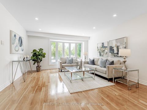 Photo 3 at 27 Apache Trail, Pleasant View, Toronto