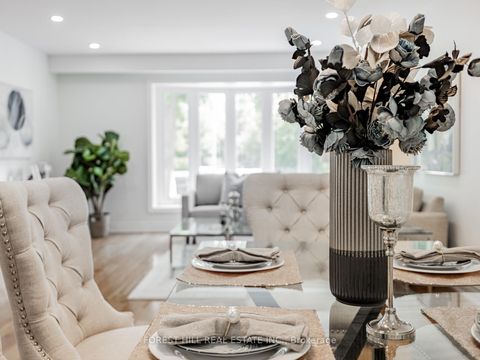 Photo 11 at 27 Apache Trail, Pleasant View, Toronto