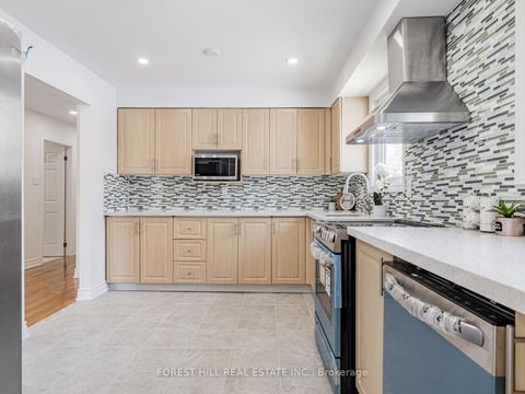 Photo 13 at 27 Apache Trail, Pleasant View, Toronto