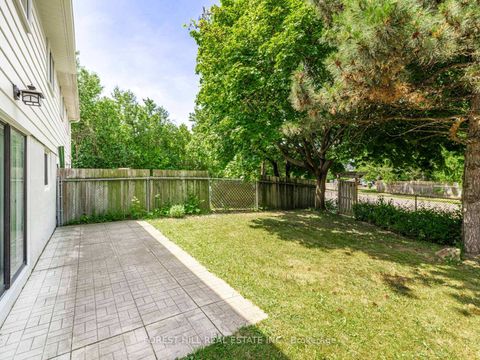 Photo 25 at 27 Apache Trail, Pleasant View, Toronto