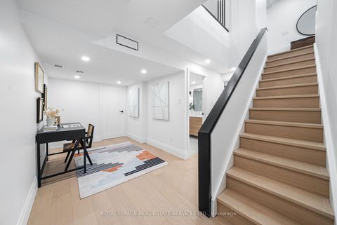Photo 16 at 329 - 40 Oaklands Avenue, St. Clair, Toronto