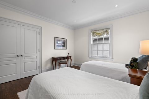Photo 25 at 260 St Leonards Avenue, York Mills, Toronto