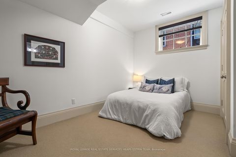 Photo 33 at 260 St Leonards Avenue, York Mills, Toronto