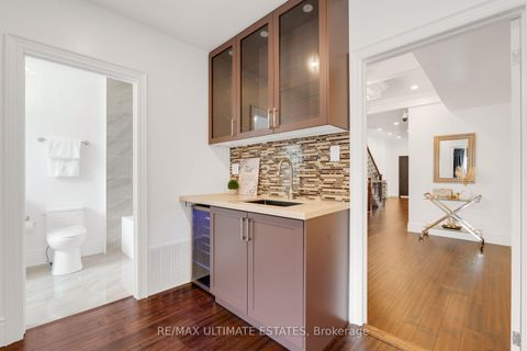 Photo 21 at 290 Bathurst Street, Bellwoods, Toronto