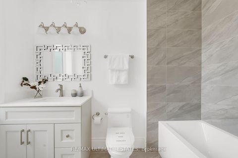 Photo 23 at 290 Bathurst Street, Bellwoods, Toronto
