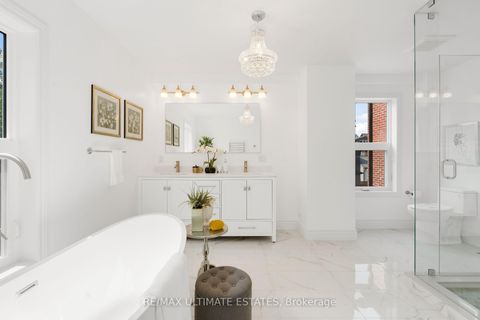 Photo 27 at 290 Bathurst Street, Bellwoods, Toronto