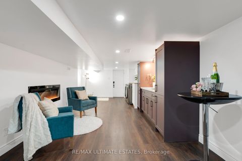 Photo 38 at 290 Bathurst Street, Bellwoods, Toronto