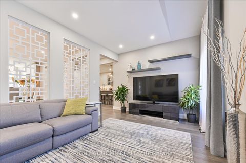 Photo 10 at 250 Rivermill Crescent, Patterson, Vaughan