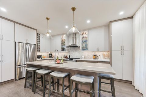 Photo 11 at 250 Rivermill Crescent, Patterson, Vaughan