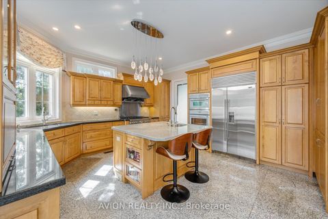 Photo 9 at 37 Frybrook Crescent, Bayview Hill, Richmond Hill Photo 9 at 37 Frybrook Crescent, Bayview Hill, Richmond Hill