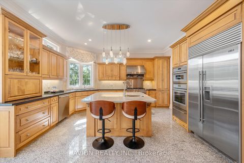 Photo 10 at 37 Frybrook Crescent, Bayview Hill, Richmond Hill Photo 10 at 37 Frybrook Crescent, Bayview Hill, Richmond Hill