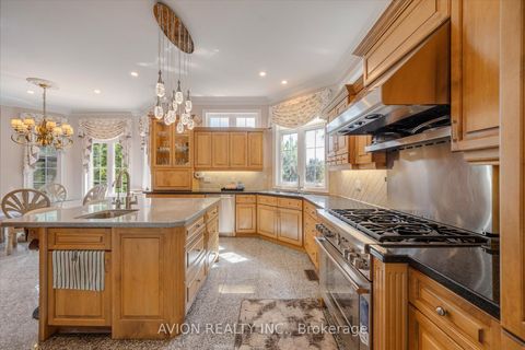 Photo 11 at 37 Frybrook Crescent, Bayview Hill, Richmond Hill Photo 11 at 37 Frybrook Crescent, Bayview Hill, Richmond Hill