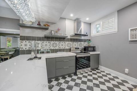 Photo 32 at 37 Frybrook Crescent, Bayview Hill, Richmond Hill