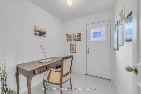 Photo 6 at 34 Mccallum Drive, North Richvale, Richmond Hill