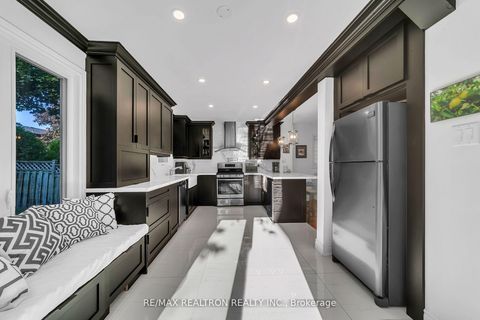 Photo 13 at 34 Mccallum Drive, North Richvale, Richmond Hill
