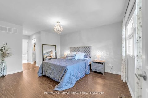 Photo 20 at 34 Mccallum Drive, North Richvale, Richmond Hill