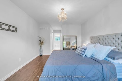 Photo 21 at 34 Mccallum Drive, North Richvale, Richmond Hill
