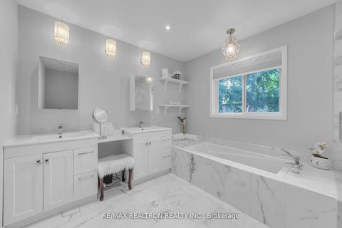 Photo 24 at 34 Mccallum Drive, North Richvale, Richmond Hill