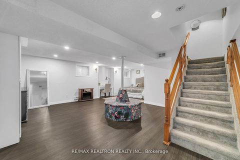 Photo 35 at 34 Mccallum Drive, North Richvale, Richmond Hill