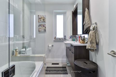 Photo 14 at 76 Berkinshaw Crescent, Don Mills, Toronto
