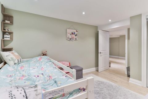Photo 17 at 76 Berkinshaw Crescent, Don Mills, Toronto