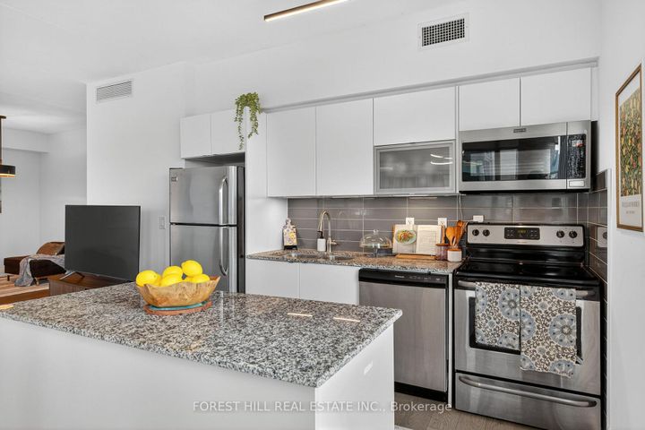 Photo 5 at 604 - 55 East Liberty Street, Niagara, Toronto