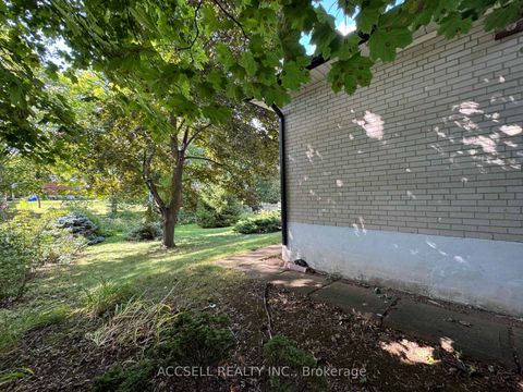 Photo 17 at 1358 Sedgewick Crescent, SW Southwest, Oakville