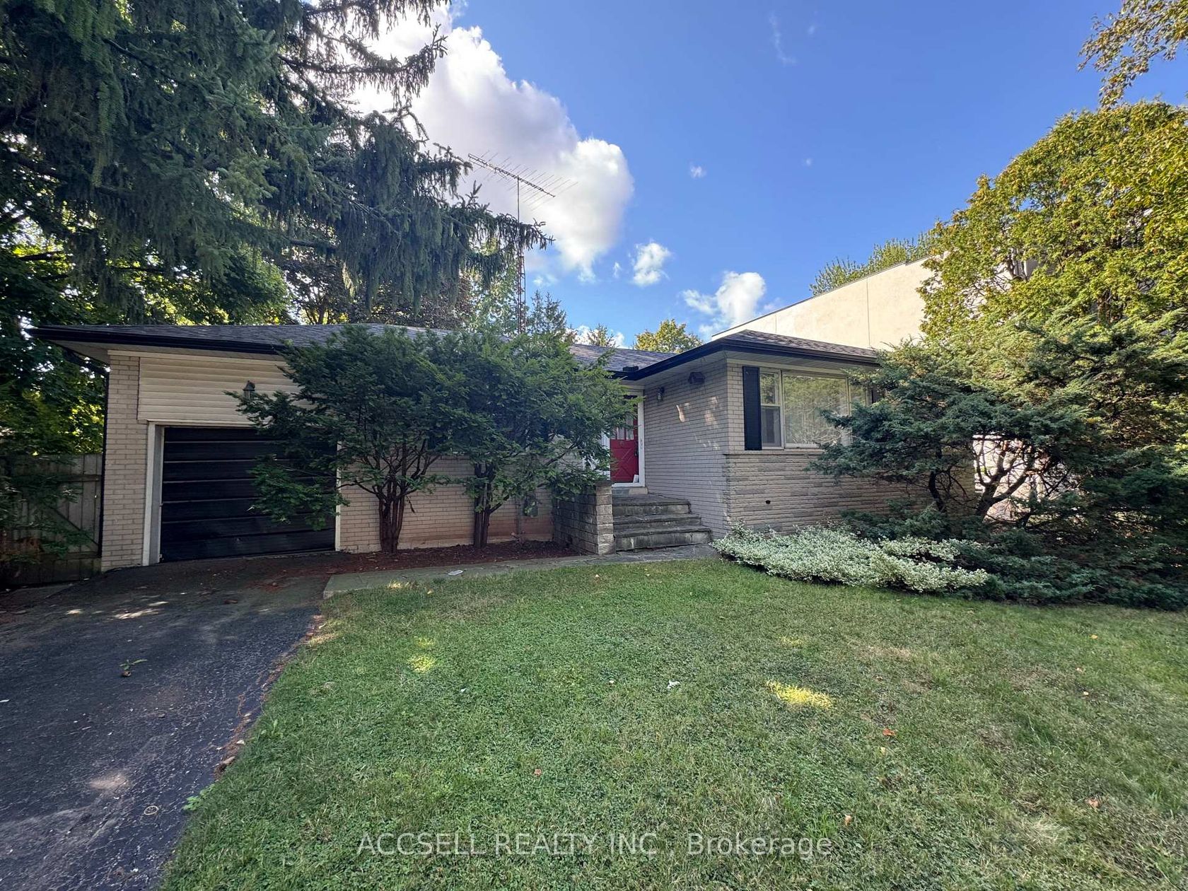 1358 Sedgewick Crescent, SW Southwest, Oakville 