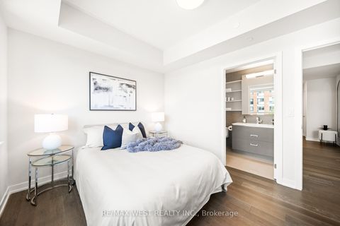 Photo 12 at 511 - 1830 Bloor Street W, High Park North, Toronto