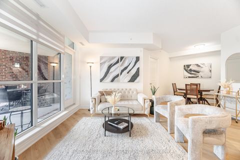 Photo 5 at 220 - 2396 Major Mackenzie Drive W, Maple, Vaughan