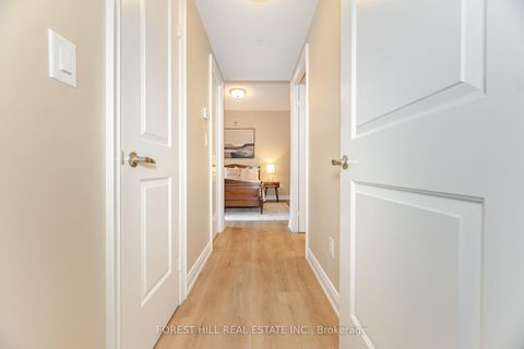 Photo 15 at 220 - 2396 Major Mackenzie Drive W, Maple, Vaughan