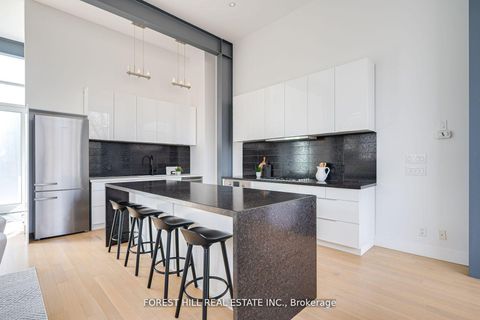 Photo 6 at 561 Arlington Avenue, Cedarvale, Toronto