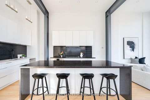 Photo 10 at 561 Arlington Avenue, Cedarvale, Toronto