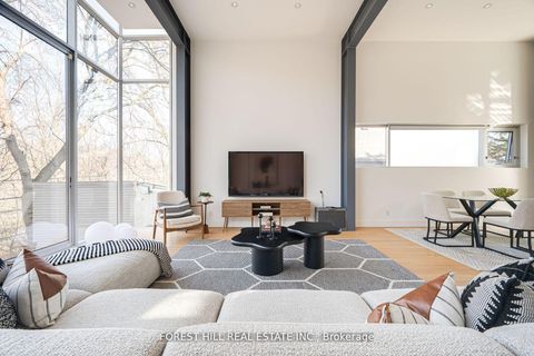 Photo 14 at 561 Arlington Avenue, Cedarvale, Toronto