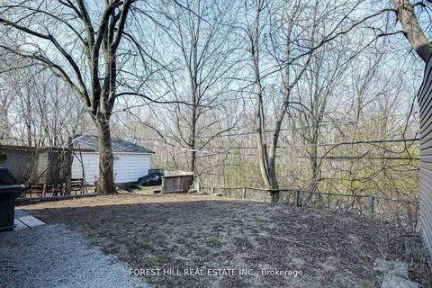 Photo 24 at 561 Arlington Avenue, Cedarvale, Toronto
