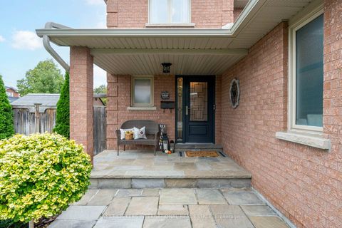 Photo 2 at 86 Bellona Street, West Woodbridge, Vaughan