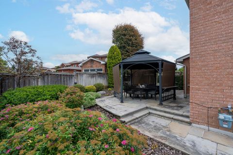 Photo 4 at 86 Bellona Street, West Woodbridge, Vaughan