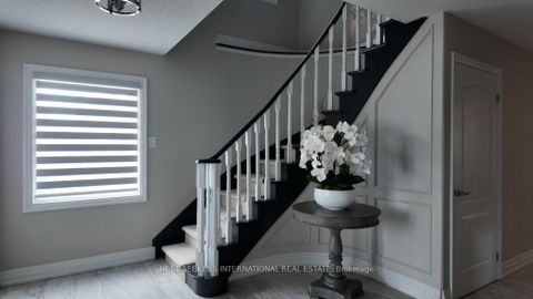 Photo 7 at 86 Bellona Street, West Woodbridge, Vaughan