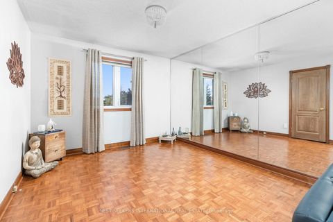 Photo 19 at 86 Bellona Street, West Woodbridge, Vaughan