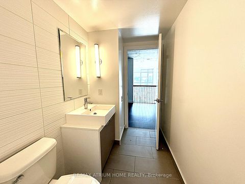 Photo 10 at 547 - 5 Hanna Avenue, Niagara, Toronto