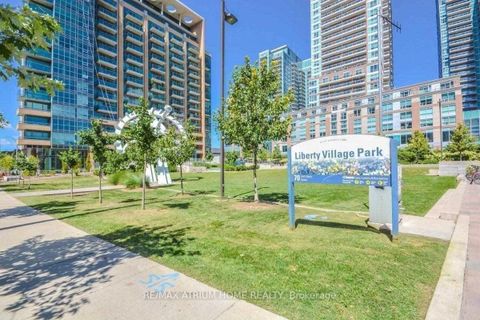 Photo 21 at 547 - 5 Hanna Avenue, Niagara, Toronto
