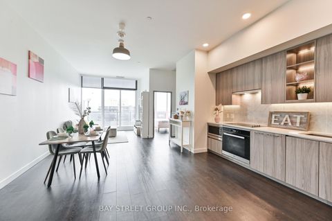 Photo 7 at Ph3808 - 85 McMahon Drive, Bayview Village, Toronto