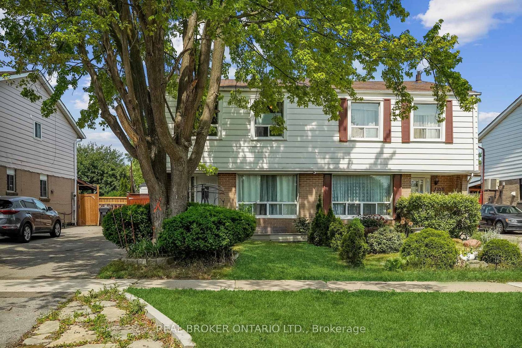 3106 Redbank Crescent, Malton, Mississauga by Loree Meneguzzi Real Estate 3106 Redbank Crescent, Malton, Mississauga