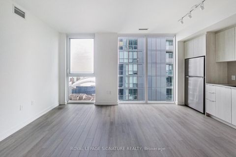 Photo 13 at 3408 - 357 King Street W, Waterfront Communities C1, Toronto