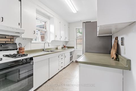 Photo 14 at 182 Park Lawn Road, Queensway, Toronto