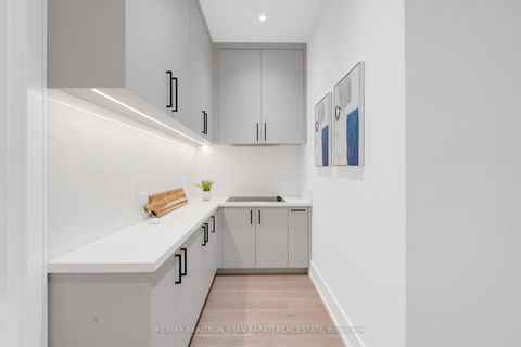 Photo 22 at 126 Santa Barbara Road, Willowdale West, Toronto