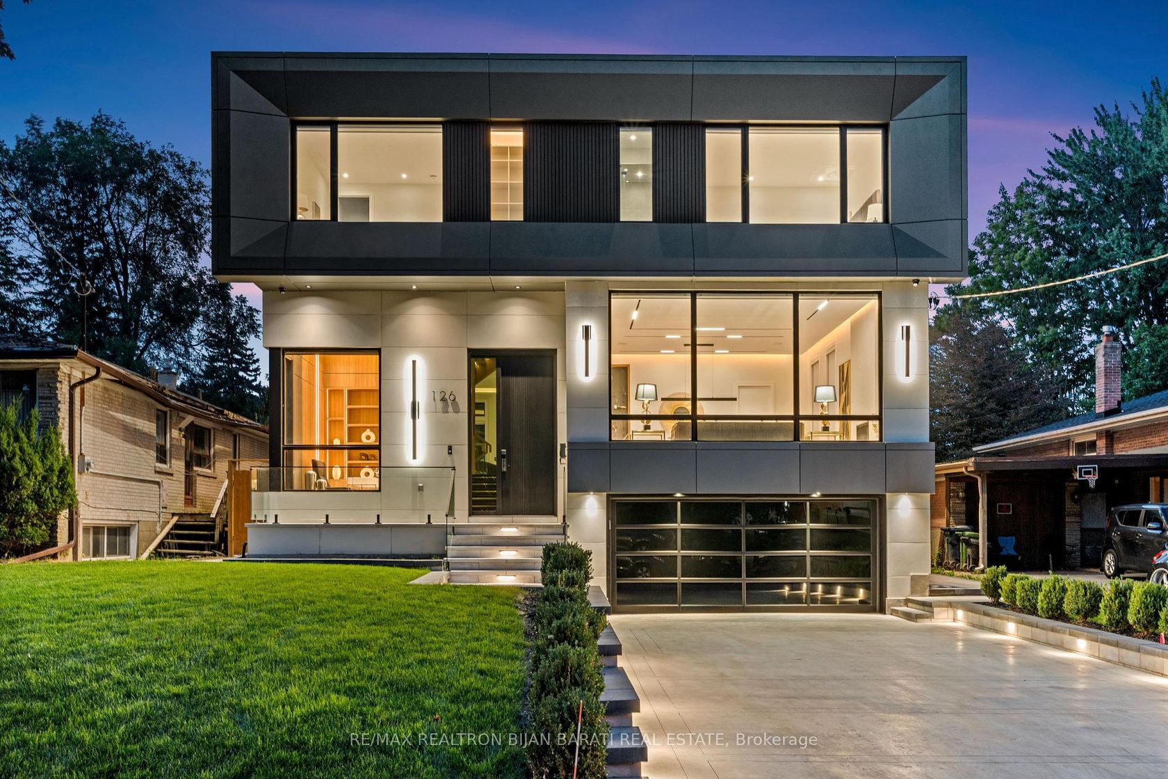 126 Santa Barbara Road, Willowdale West, Toronto 