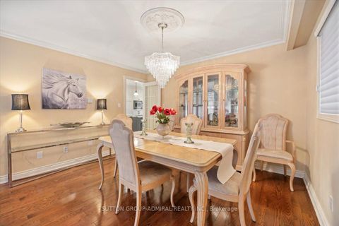 Photo 14 at 193 Glenmanor Way, Yorkhill, Vaughan